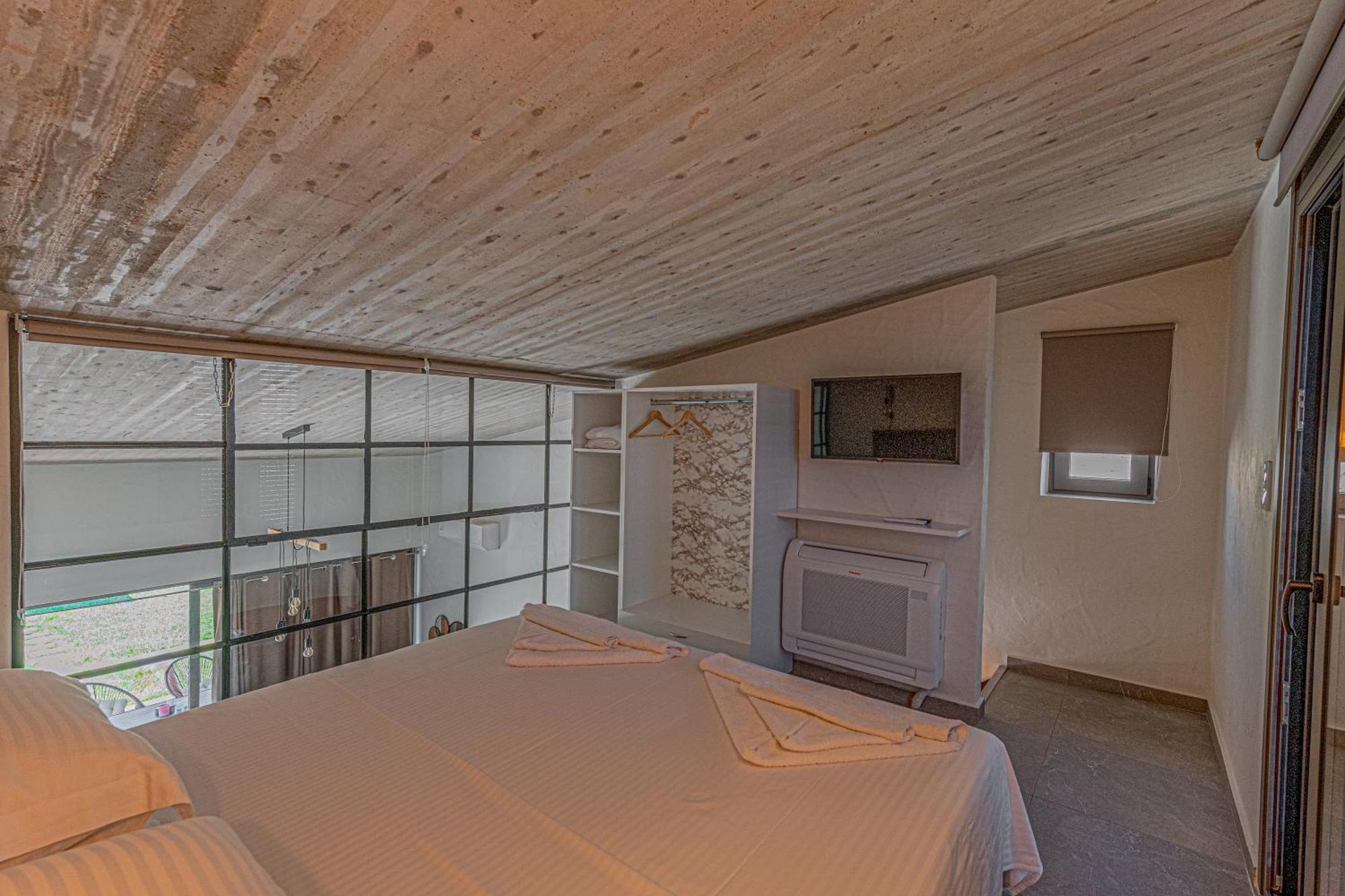 Irissa Suites Paralia Irion Room photo